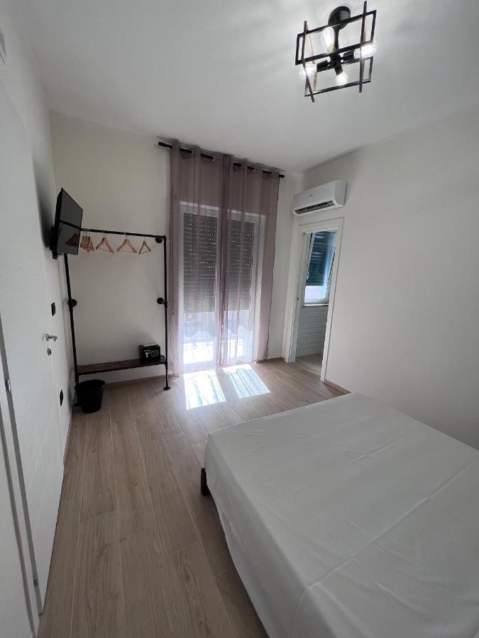 Medusa Duomo Guest House Naples Luaran gambar