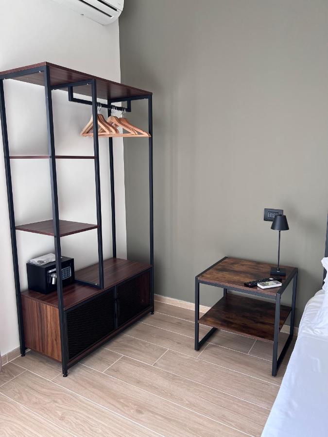 Medusa Duomo Guest House Naples Luaran gambar